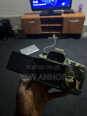 DSLR Camera