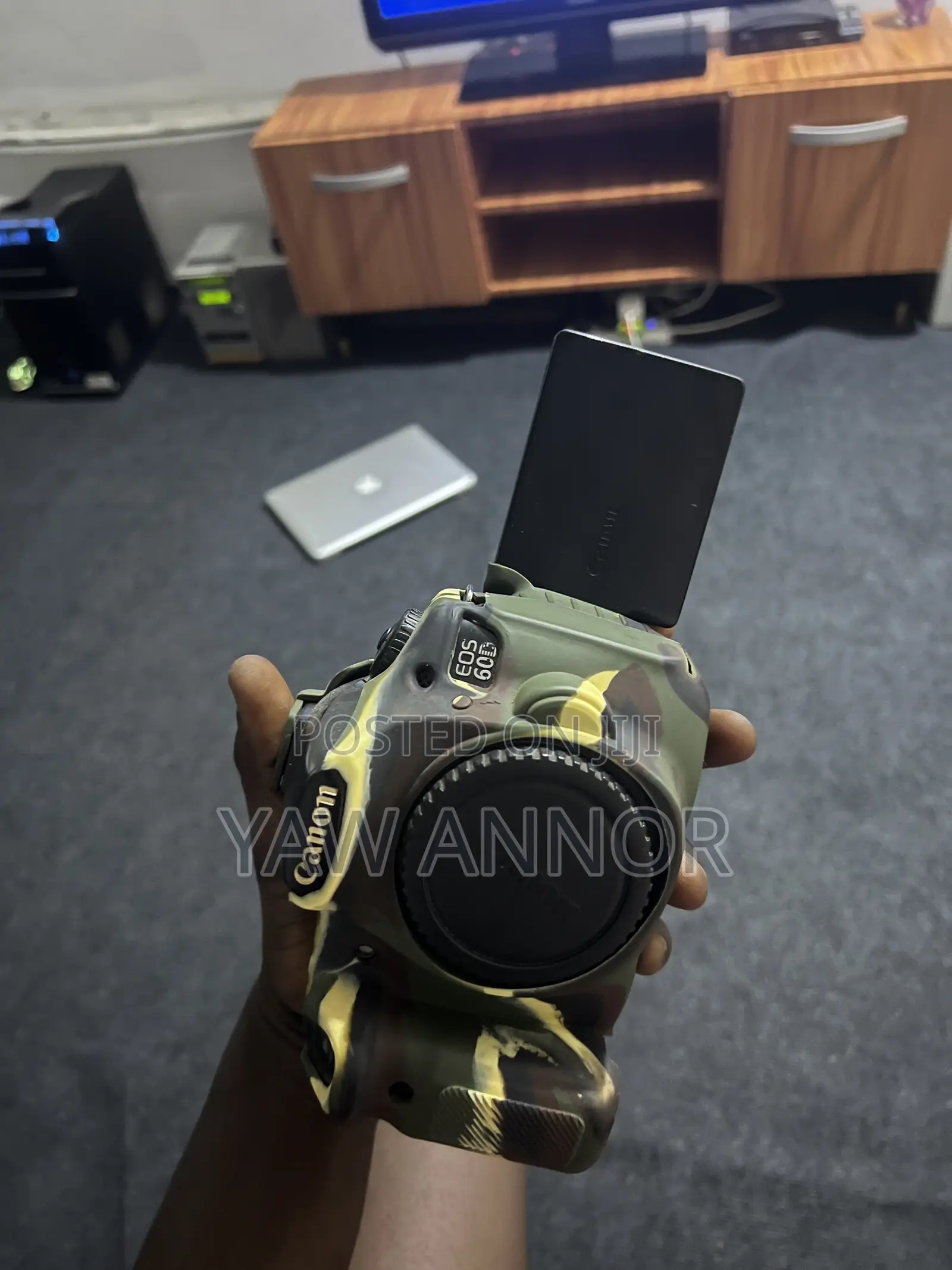 DSLR Camera