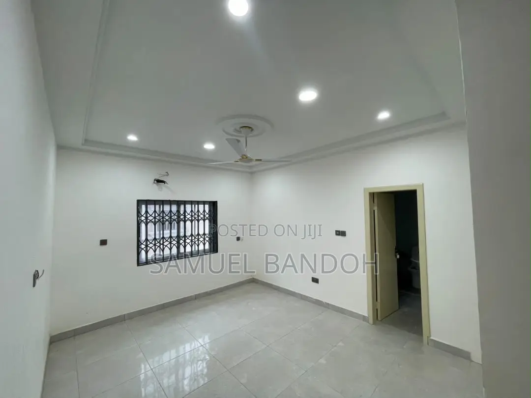2bdrm Apartment in Ngleshie Amanfro for rent