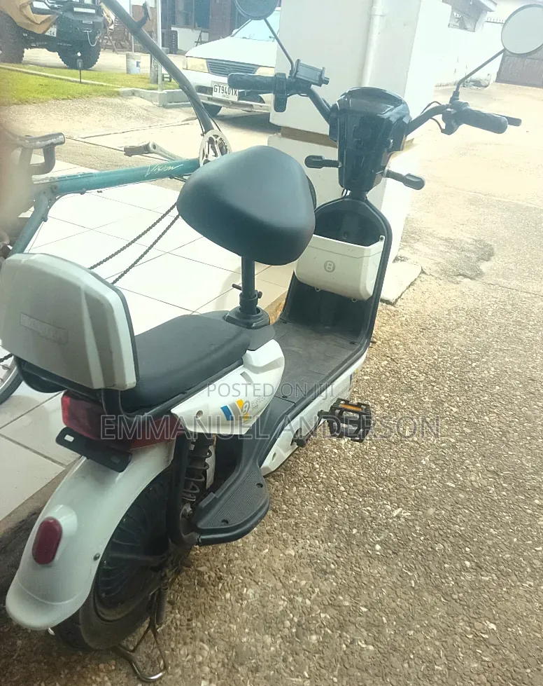 Custom Built Motorcycles 2025 White