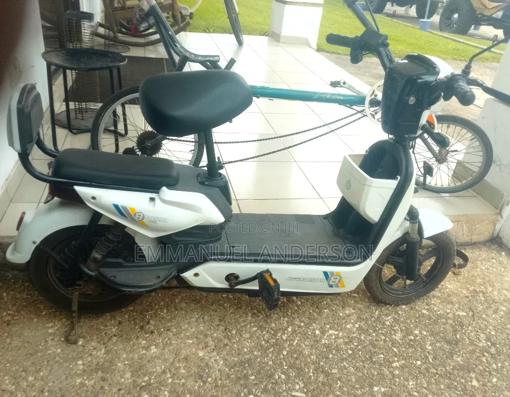 Custom Built Motorcycles 2025 White