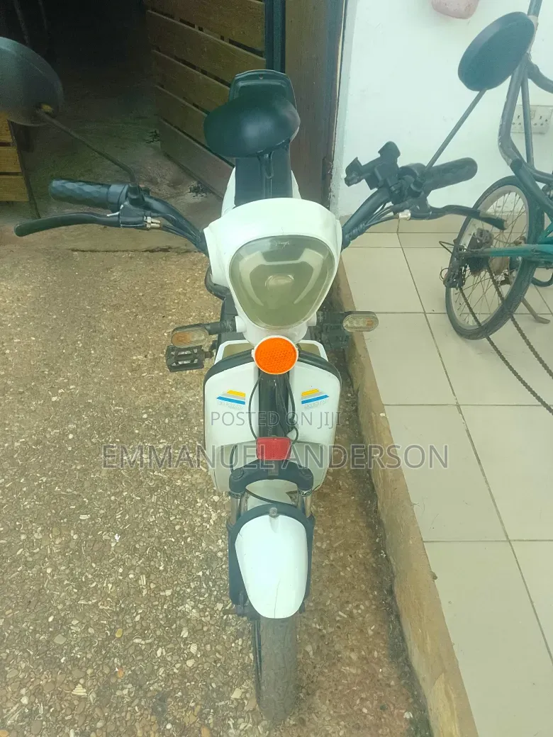 Custom Built Motorcycles 2025 White