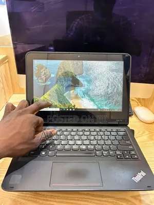 Laptop Lenovo Yoga 11e 8GB Intel Core i5 SSD 128GB
