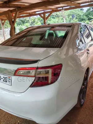 Toyota Camry L 4dr Sedan (2.5L 4cyl 6A) 2014 White