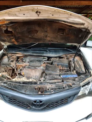 Toyota Camry L 4dr Sedan (2.5L 4cyl 6A) 2014 White