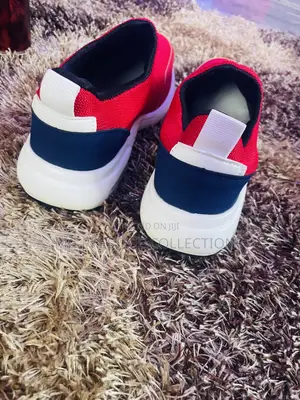 Air Cushion Slip-on Sneakers