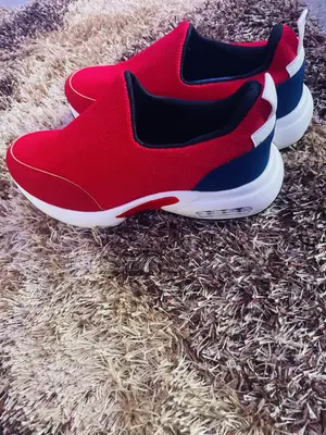 Air Cushion Slip-on Sneakers