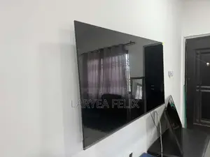 Hisense TV. Moving Sales