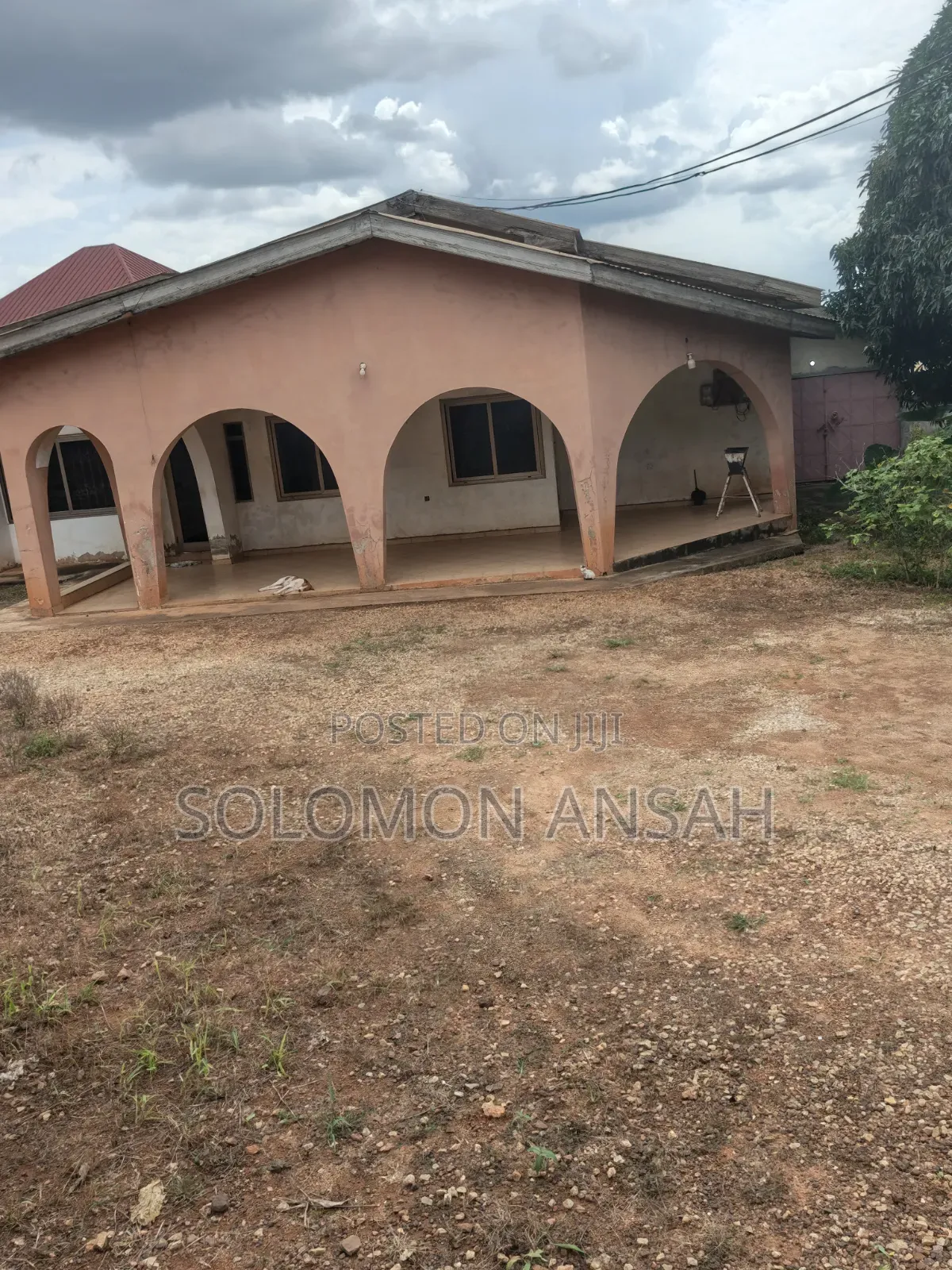 6bdrm House in Free Will Agency, Kumasi Metropolitan for sale