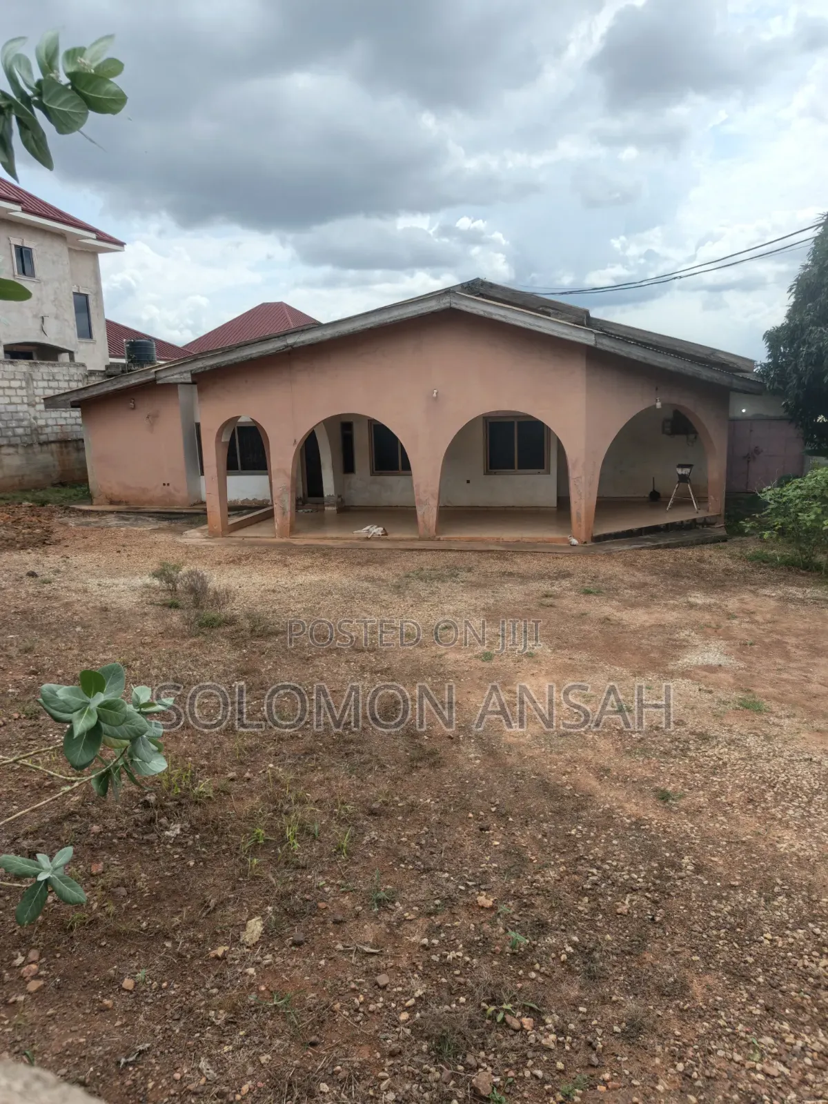 6bdrm House in Free Will Agency, Kumasi Metropolitan for sale