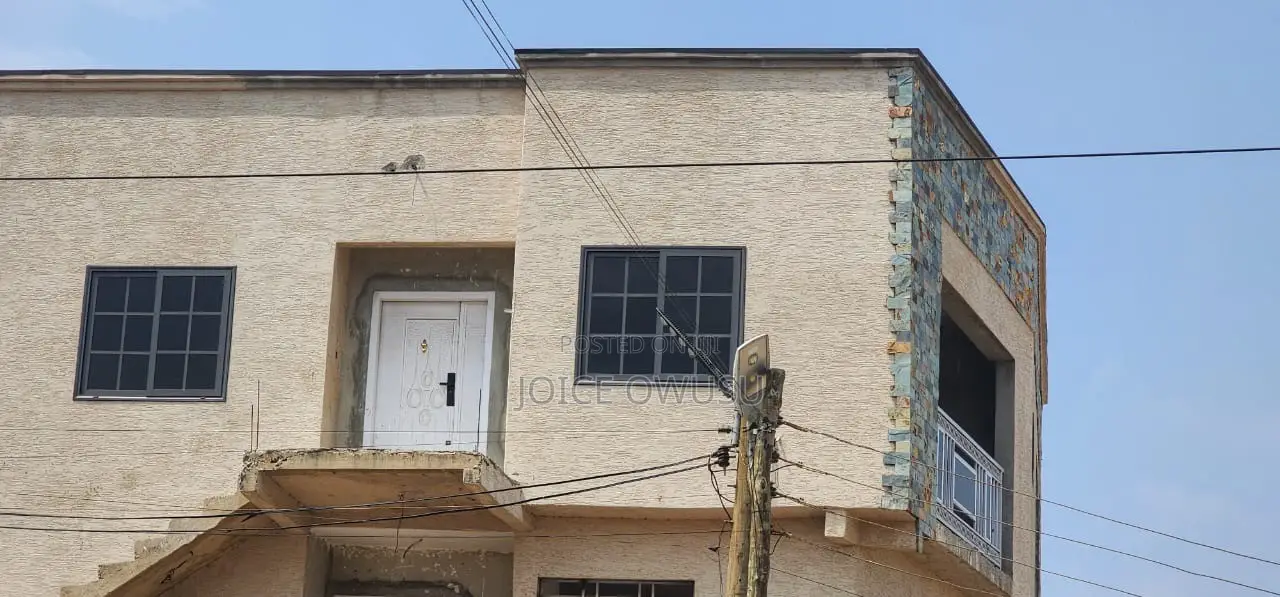 12bdrm Block of Flats in Choice Junction, West Hills Mall Area for sale