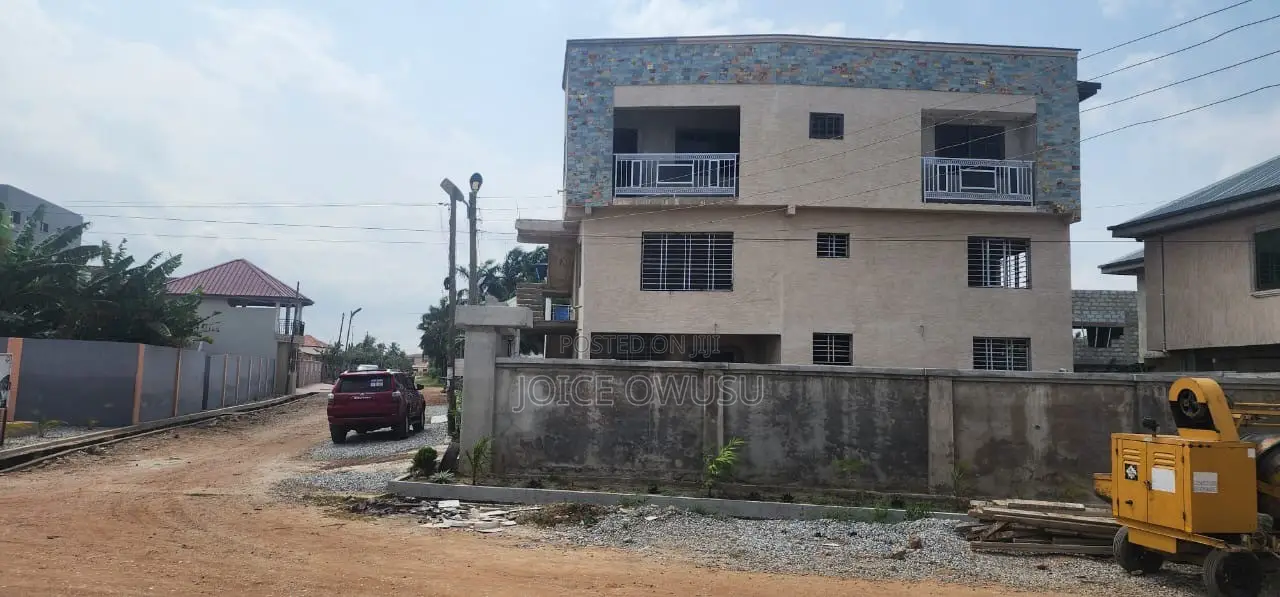 12bdrm Block of Flats in Choice Junction, West Hills Mall Area for sale