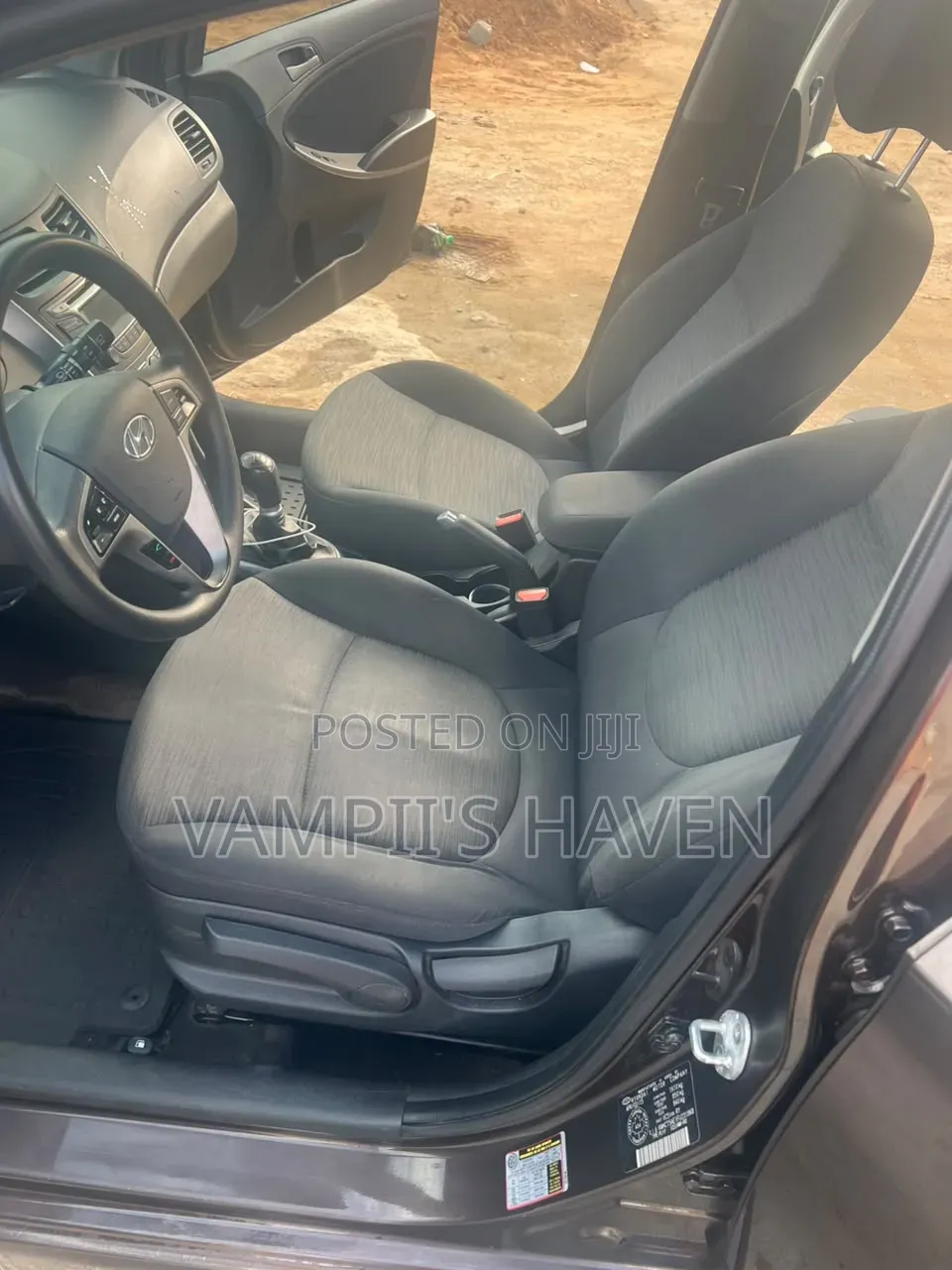 Hyundai Accent 2016 Brown