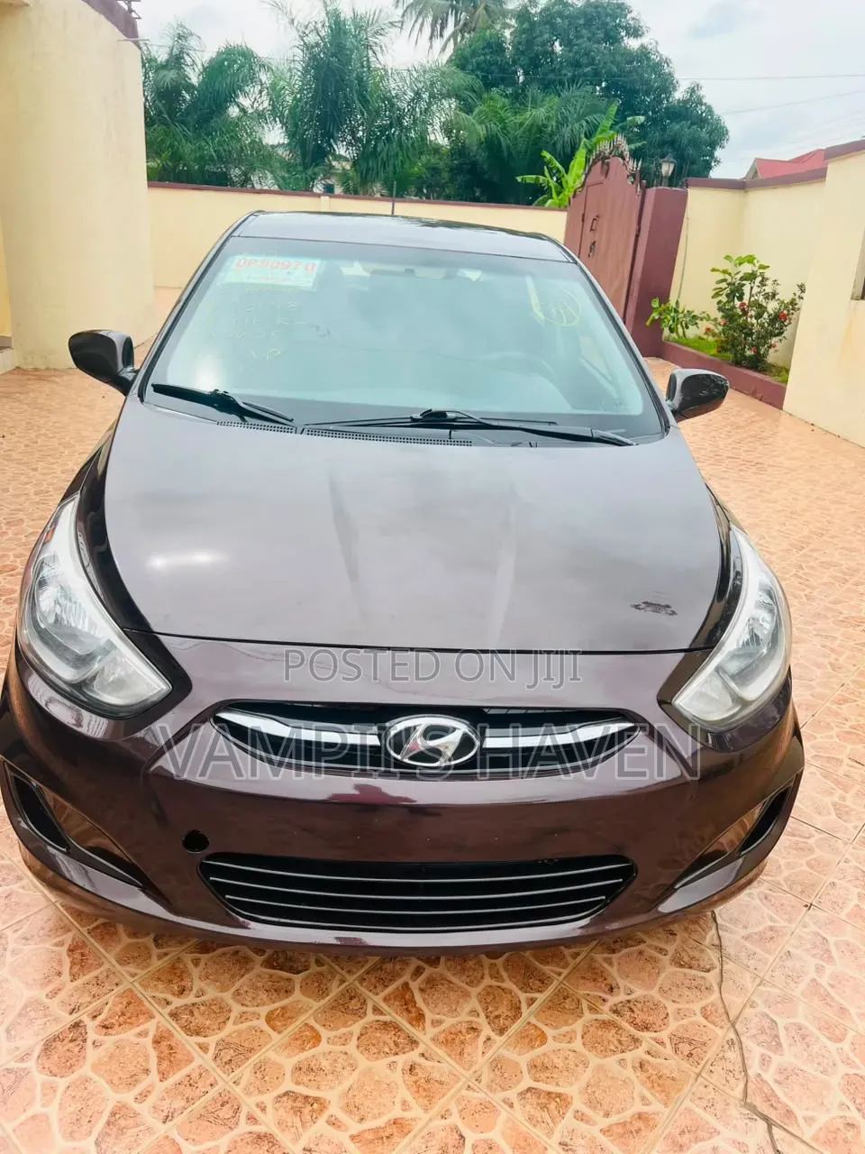 Hyundai Accent 2016 Brown