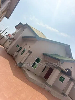 4bdrm House in Community 18, Accra Metropolitan for rent