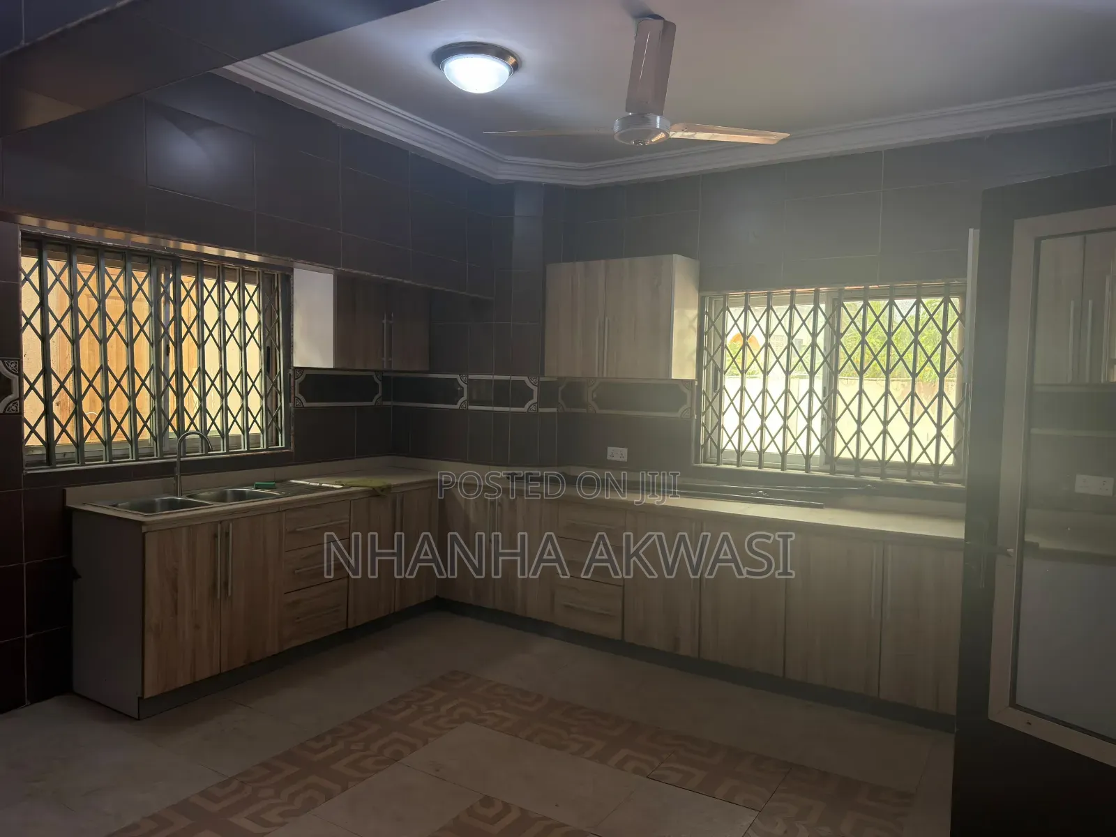 4bdrm House in Community 18, Accra Metropolitan for rent