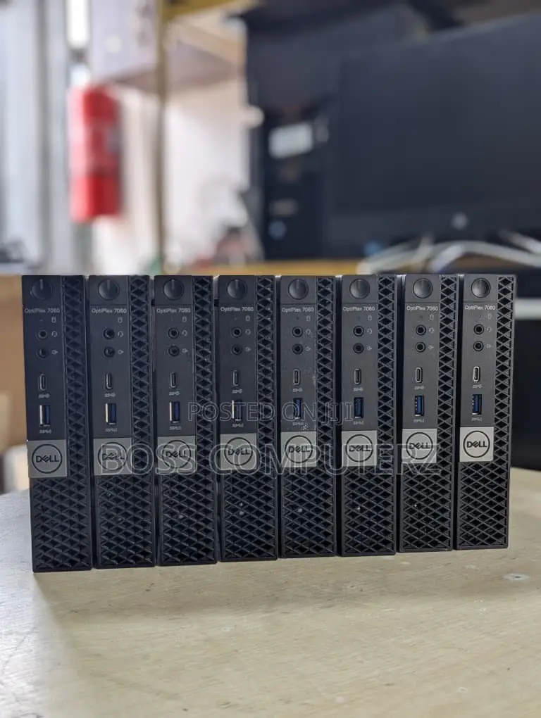 Desktop Computer Dell OptiPlex 7060 8GB Intel Core i7 SSD 256GB