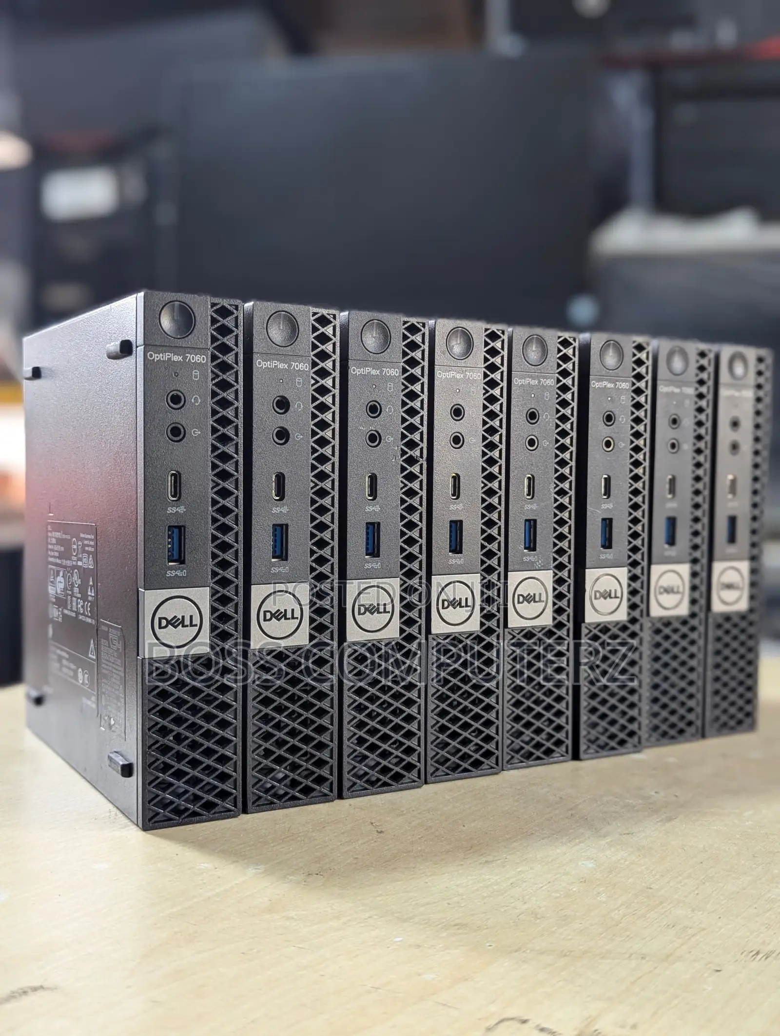 Desktop Computer Dell OptiPlex 7060 8GB Intel Core i7 SSD 256GB