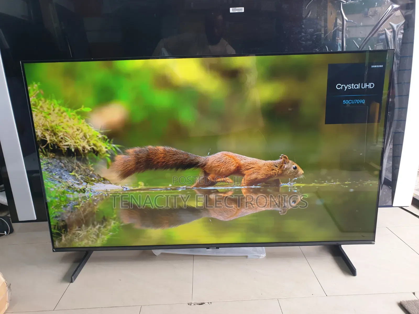 2024/24 Samsung 50"crystal Uhd HDR Smart Satellite TV