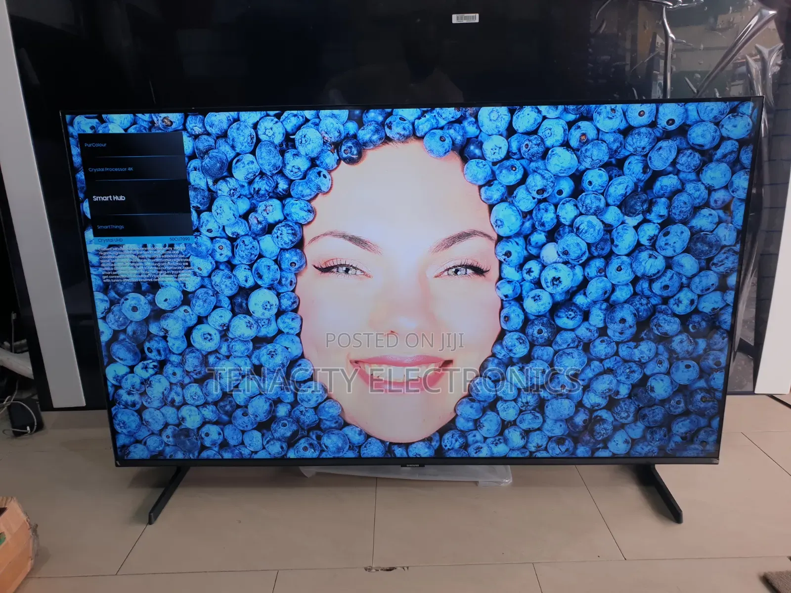 2024/24 Samsung 50"crystal Uhd HDR Smart Satellite TV