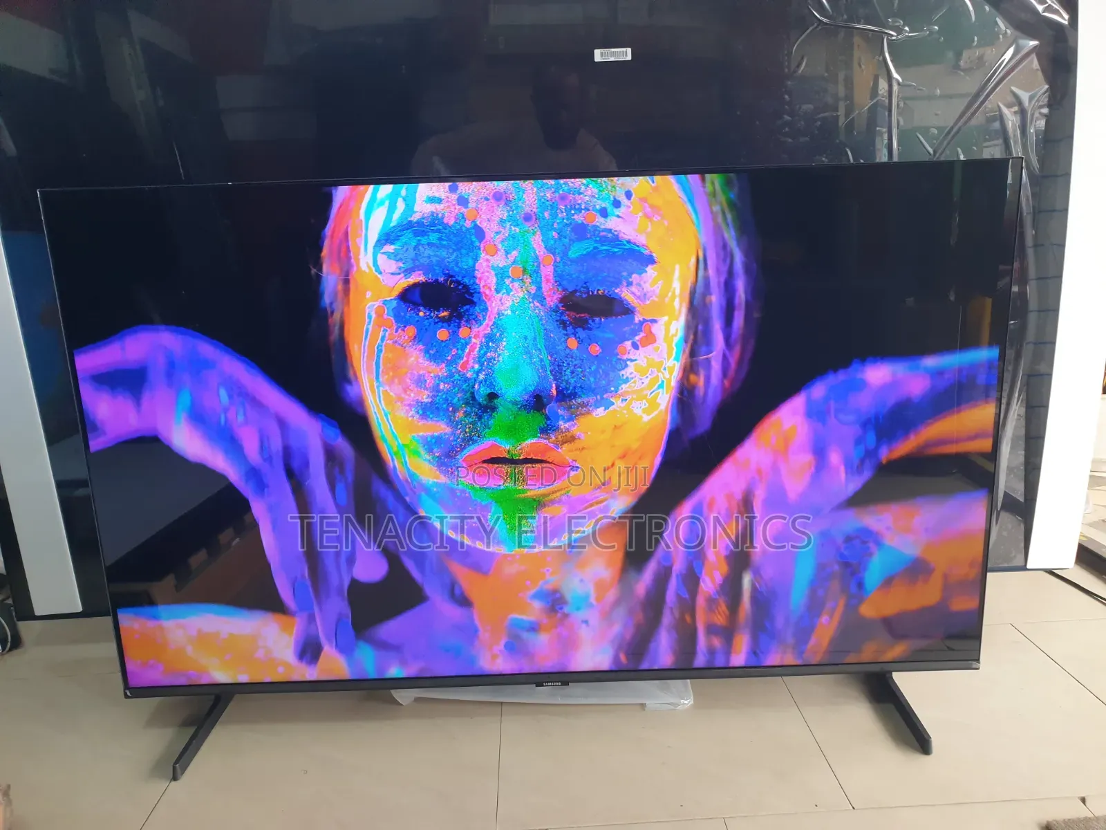 2024/24 Samsung 50"crystal Uhd HDR Smart Satellite TV