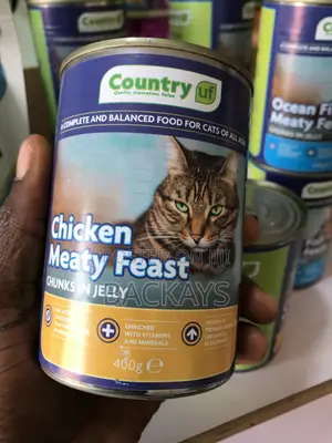 Country Meaty Feats Canned Cat Food