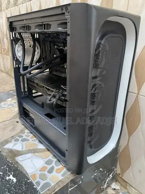 Full RGB Gaming Case + 7 RGB Fans and Uphere Intel Air Cooler