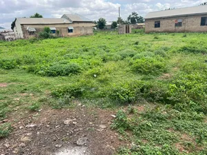 A Plot Land for Sale in Kalariga/Target
