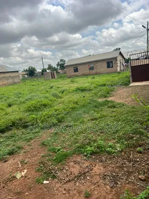 A Plot Land for Sale in Kalariga/Target