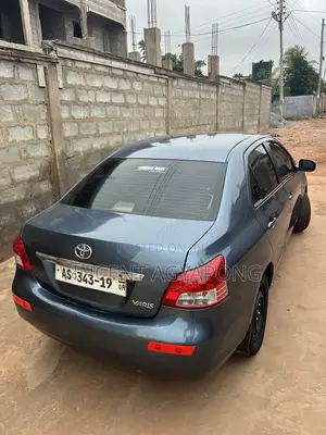 Toyota Yaris 1.5 2009 Ivory