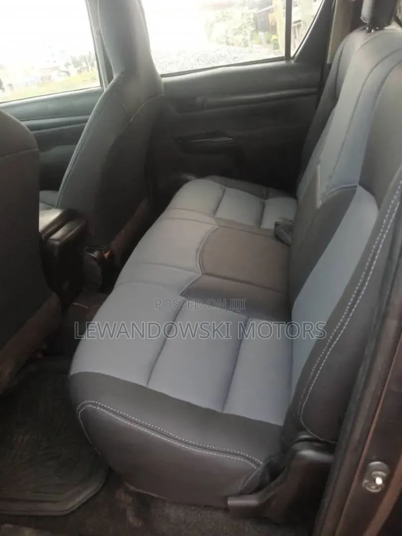 Toyota Hilux 2.8 Diesel 2020 Gray