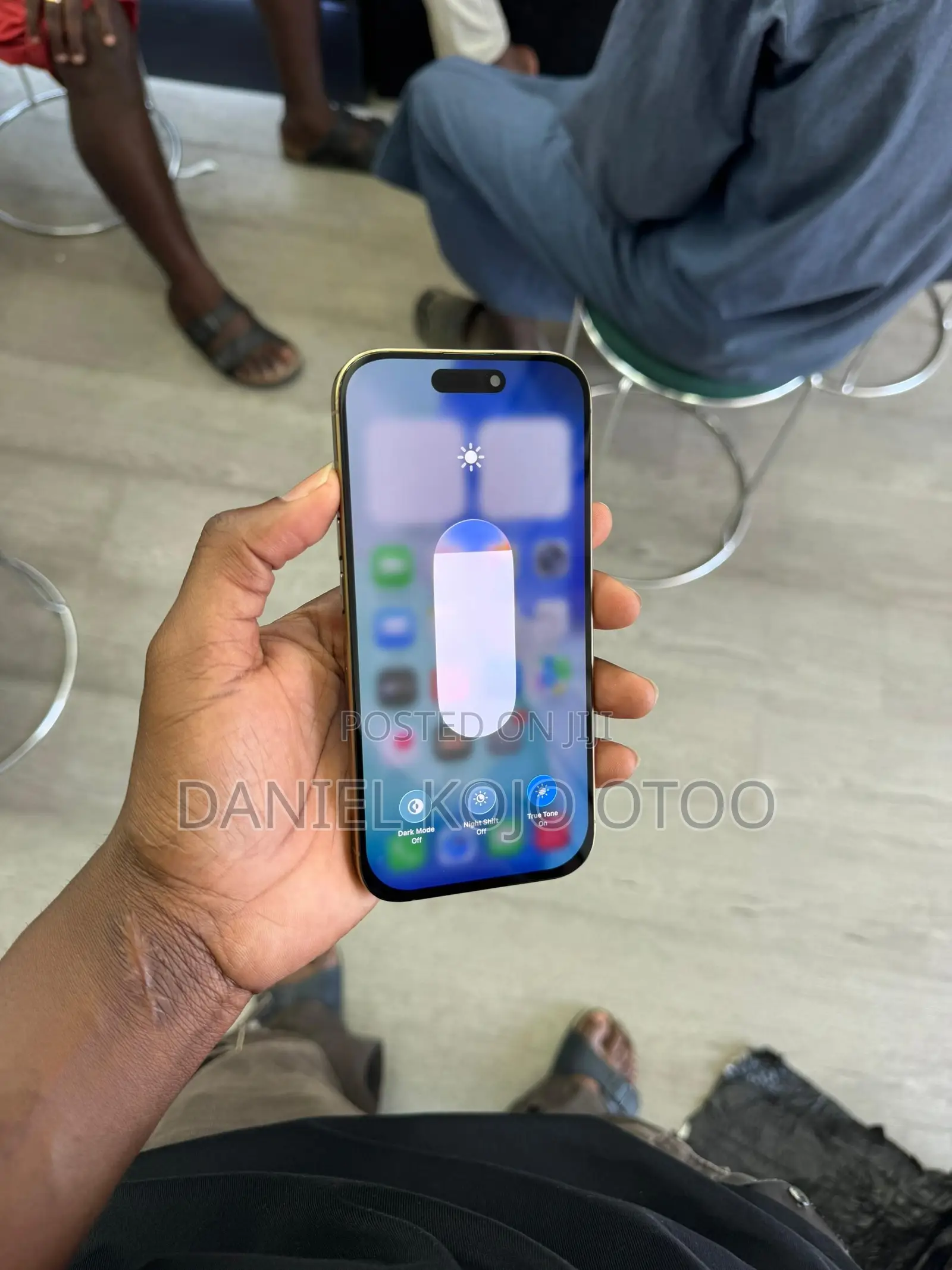 Apple iPhone 16 Pro 256 GB Gold