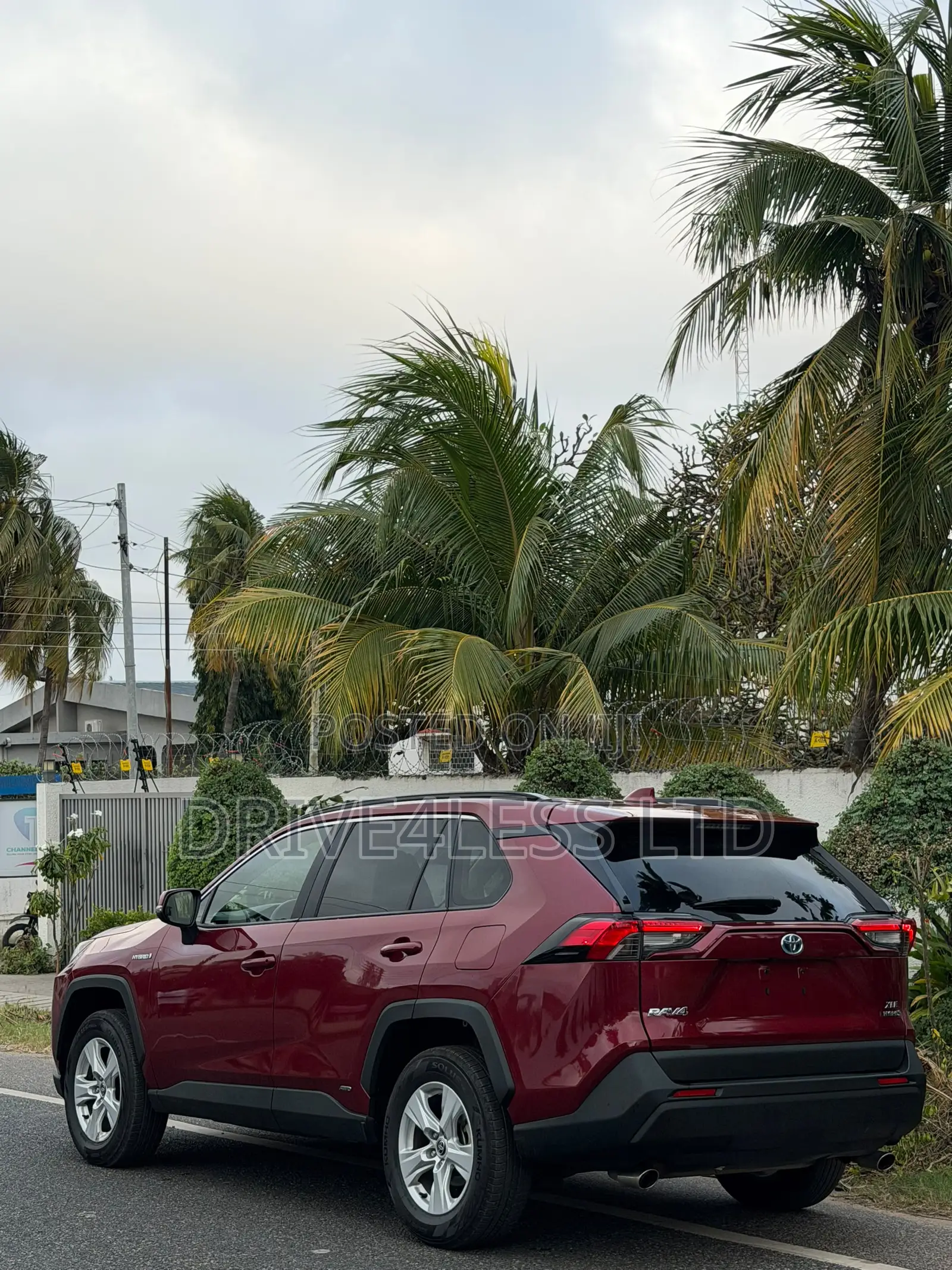 Toyota RAV4 XLE Premium AWD 2020 Burgundy