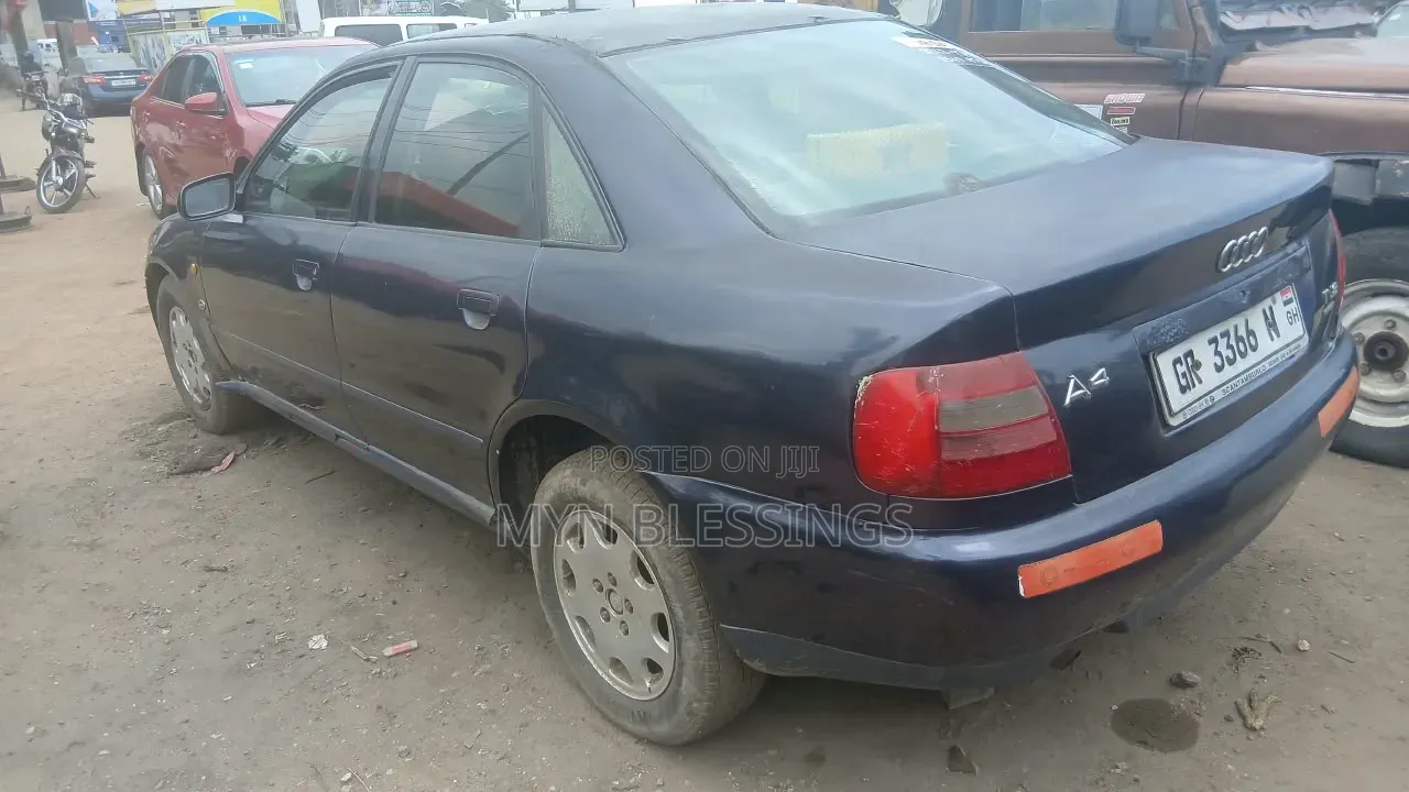 Audi A4 1997 Blue