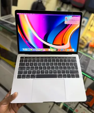 Laptop Apple MacBook Pro 2018 8GB Intel Core i5 SSD 256GB