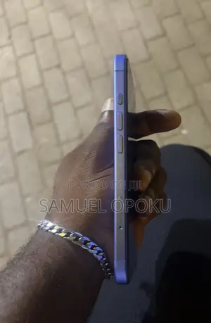Apple iPhone 16 128 GB Blue