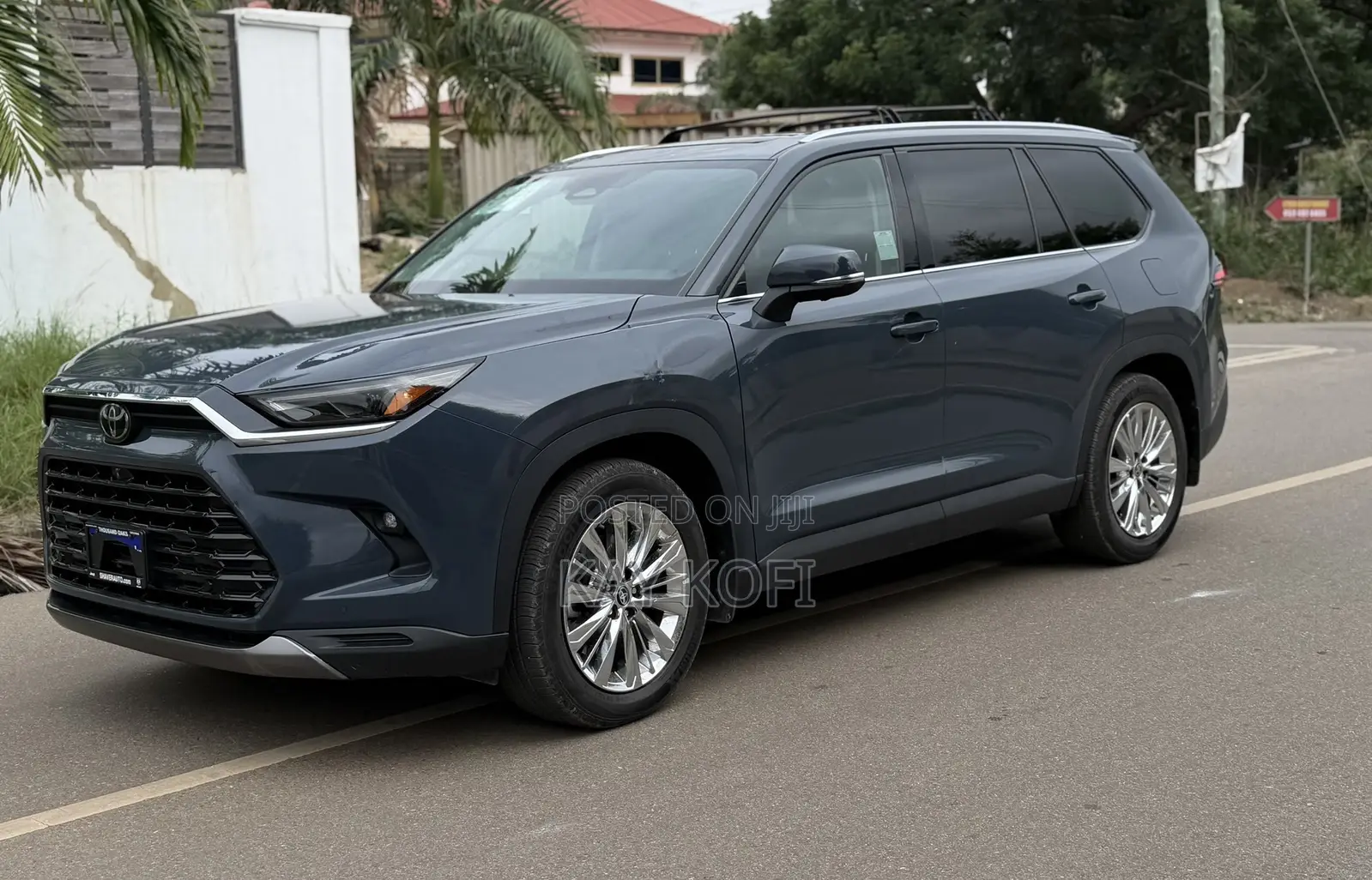 Toyota Highlander Platinum AWD 2024 Blue