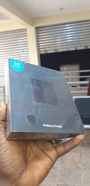 New Samsung Galaxy Fold 5G 512 GB White