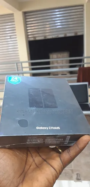New Samsung Galaxy Fold 5G 512 GB White