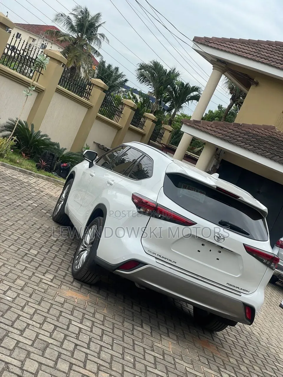Toyota Highlander Platinum AWD 2024 White