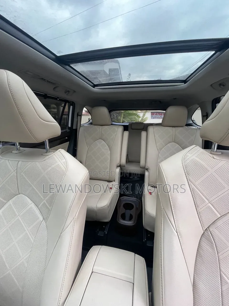 Toyota Highlander Platinum AWD 2024 White