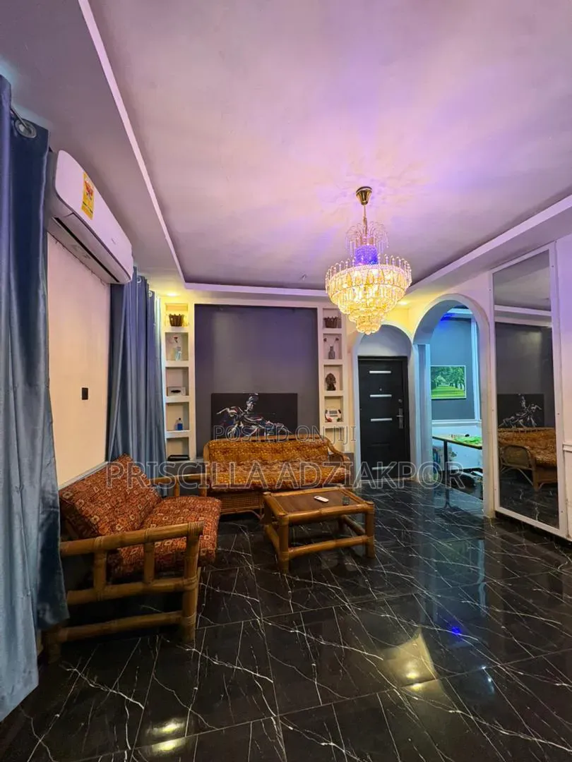 7bdrm Apartment in Gelo Heritage Estate, Amasaman for sale