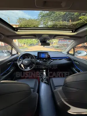 Toyota C-HR 2023 White