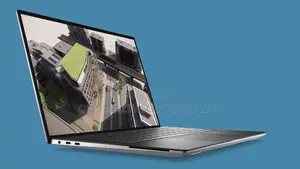 Laptop Dell Precision 3580 32GB Intel Core i7 SSD 1T