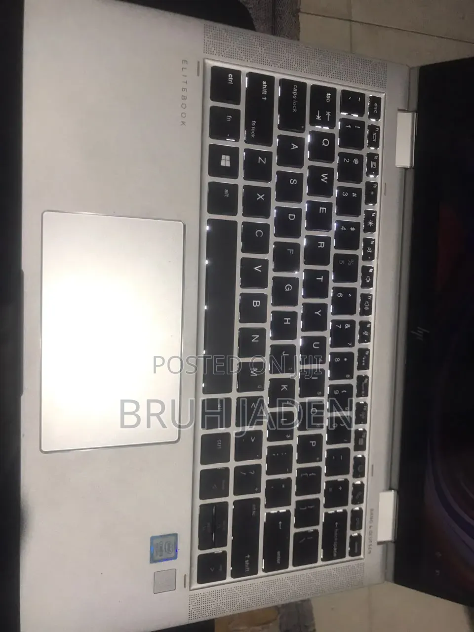 Laptop HP EliteBook 1030 8GB Intel Core i5 SSD 256GB