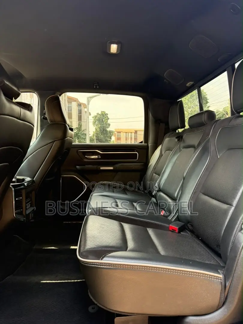 Dodge RAM 2022 Black