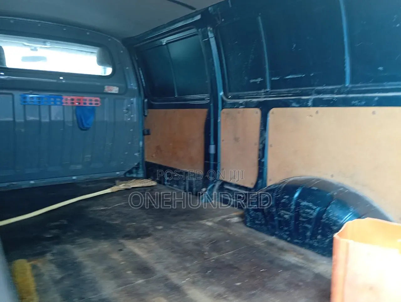 Toyota HiAce 1999 Blue