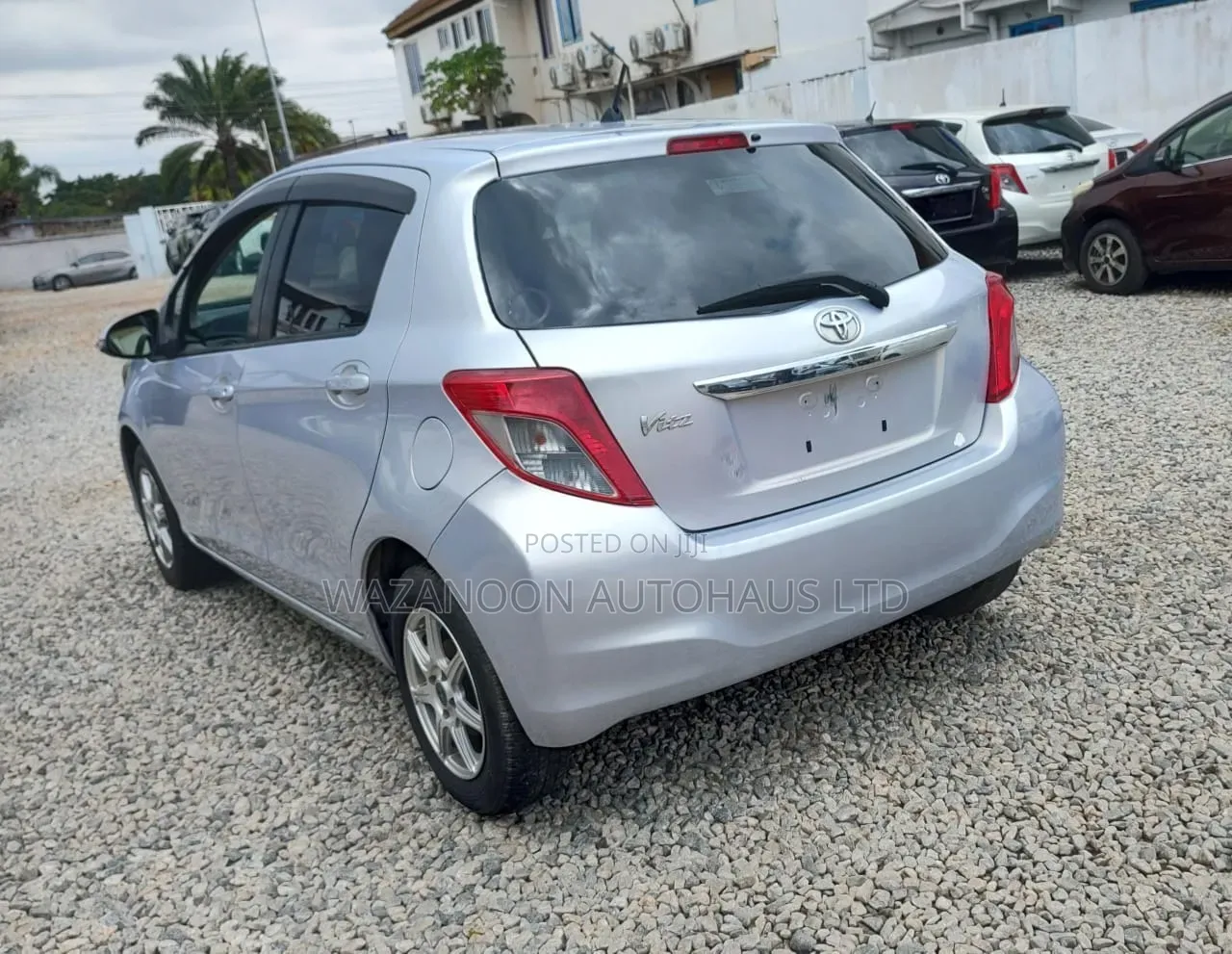 Toyota Vitz 1.5 FWD 3dr 2012 Silver