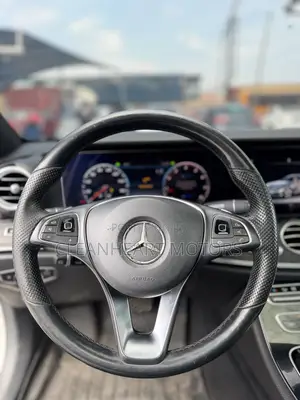 Mercedes-Benz E300 2018 White