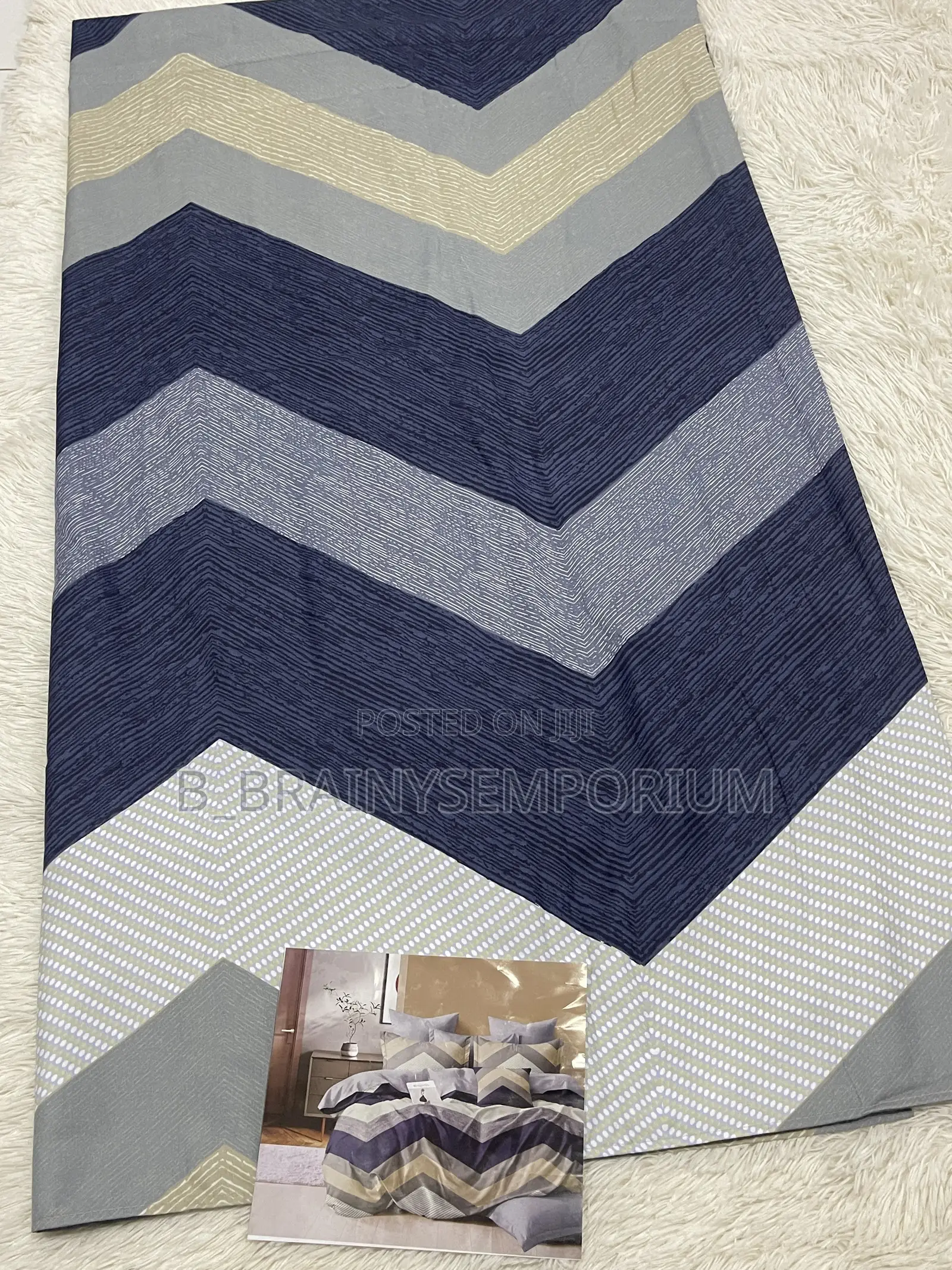 1 Flat Bedsheet + 4 Pillow Cases for King/Queen/Double Bed